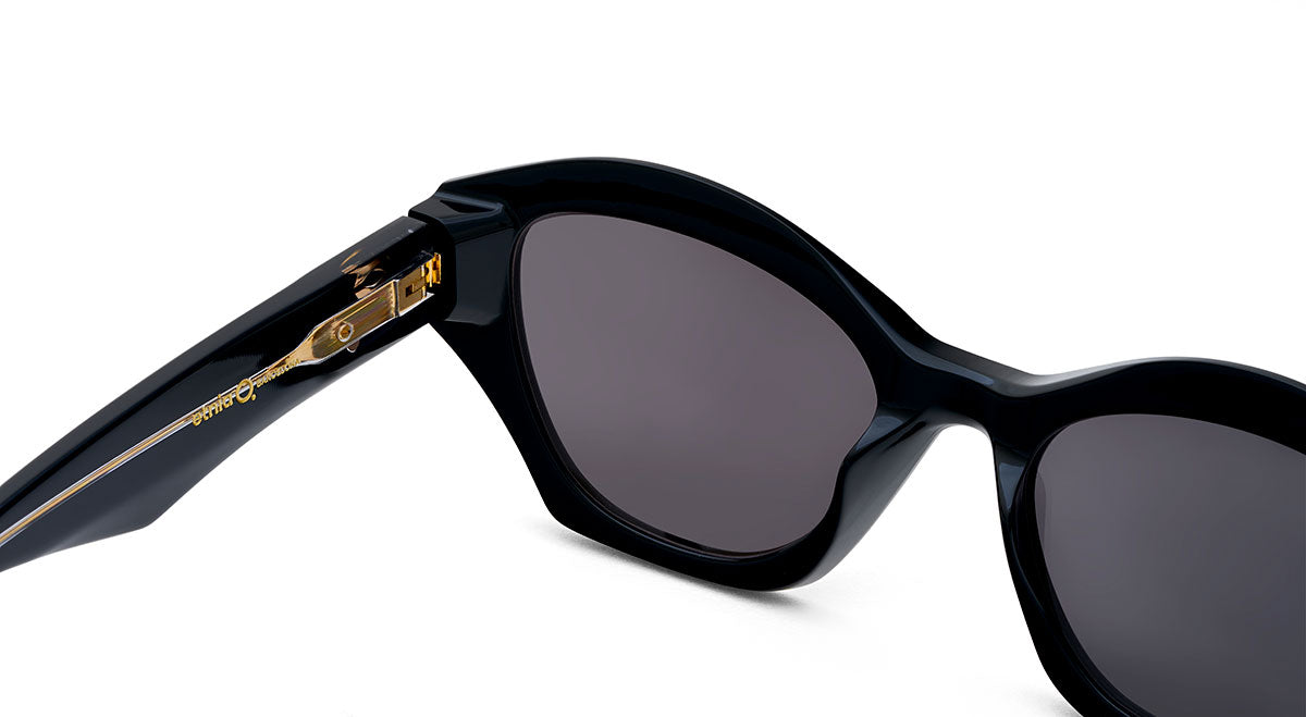 Etnia Barcelona Bette lunettes soleil BK/PU 53 L polarisé