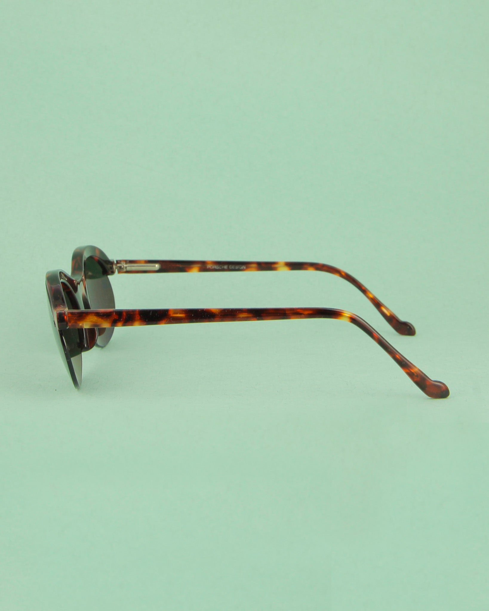 Porsche P0030 lunettes de soleil ovales écaille catégorie 3
