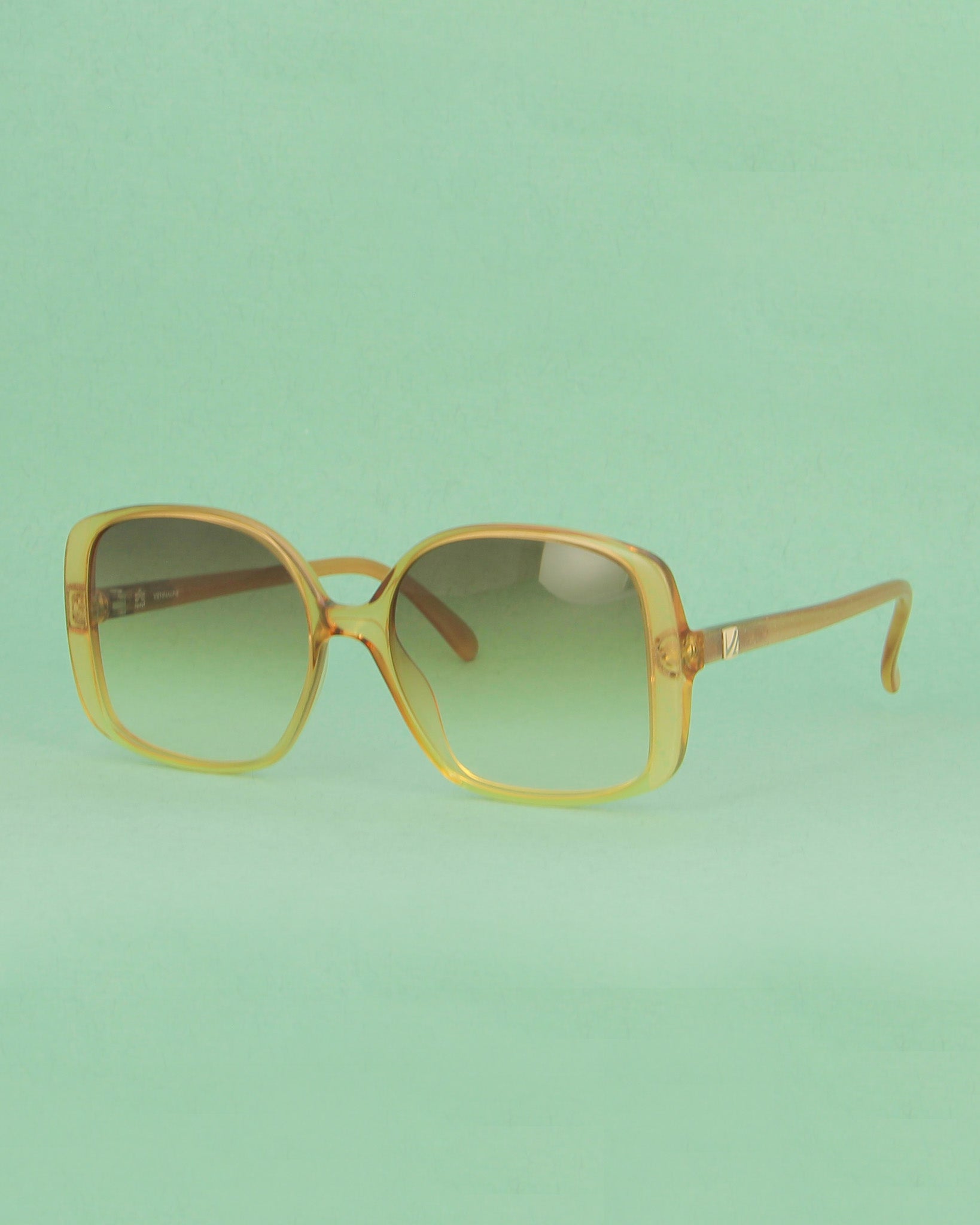Viennaline 30 lunettes de soleil carrées miel oversize