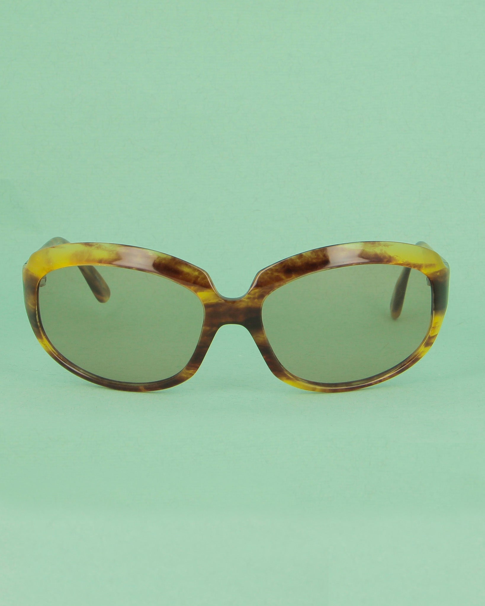 Oliver Peoples 6317 lunettes de soleil écaille