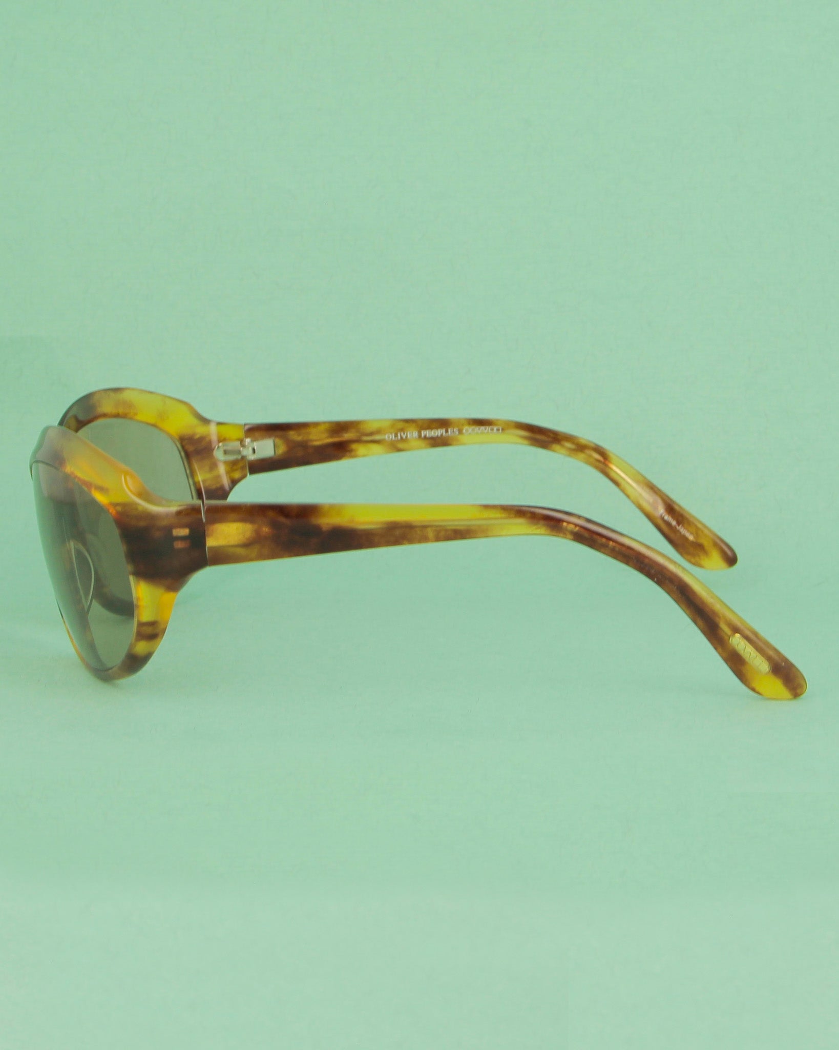 Oliver Peoples 6317 lunettes de soleil écaille