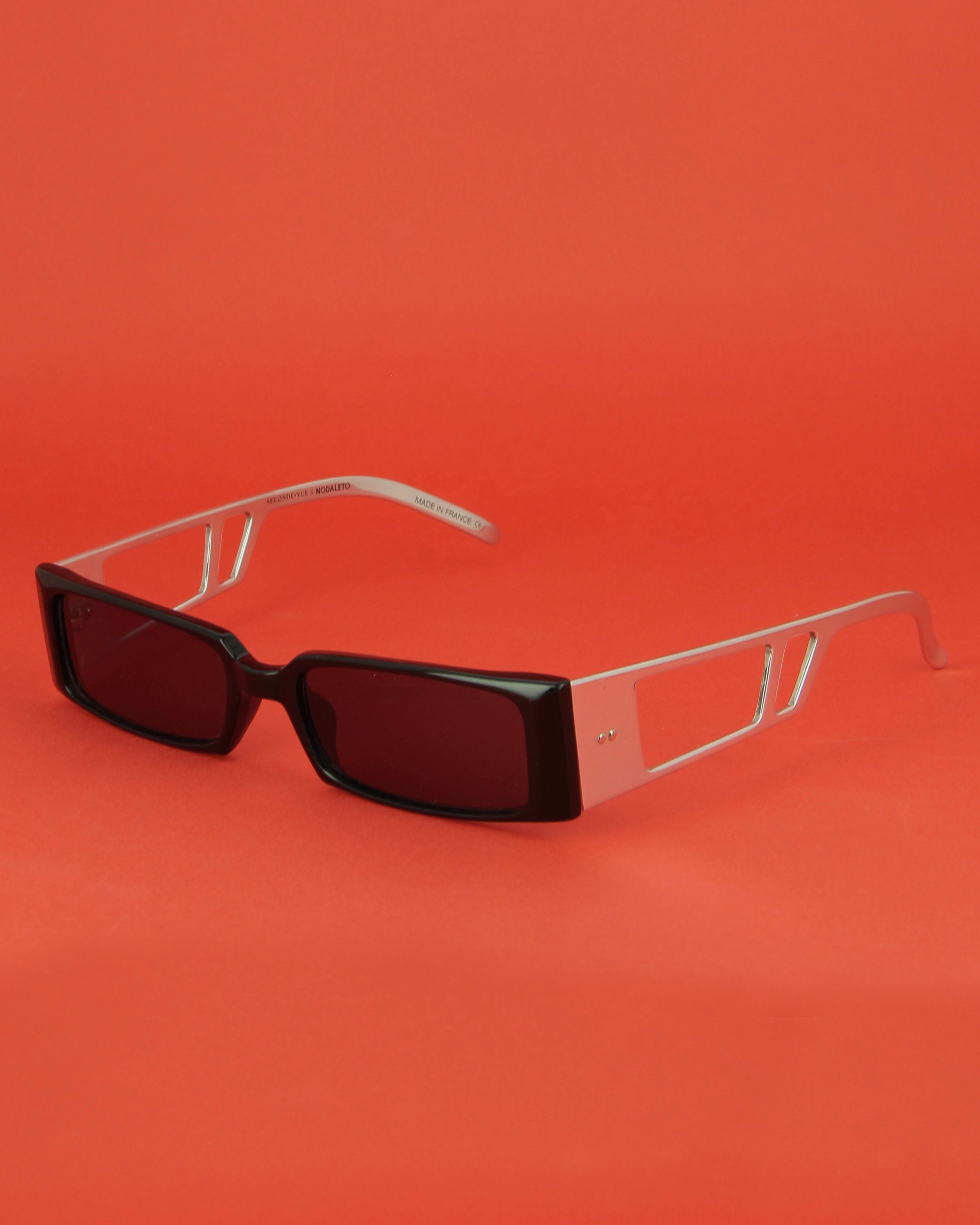 Seconde Vue Noda New York lunettes de soleil noires