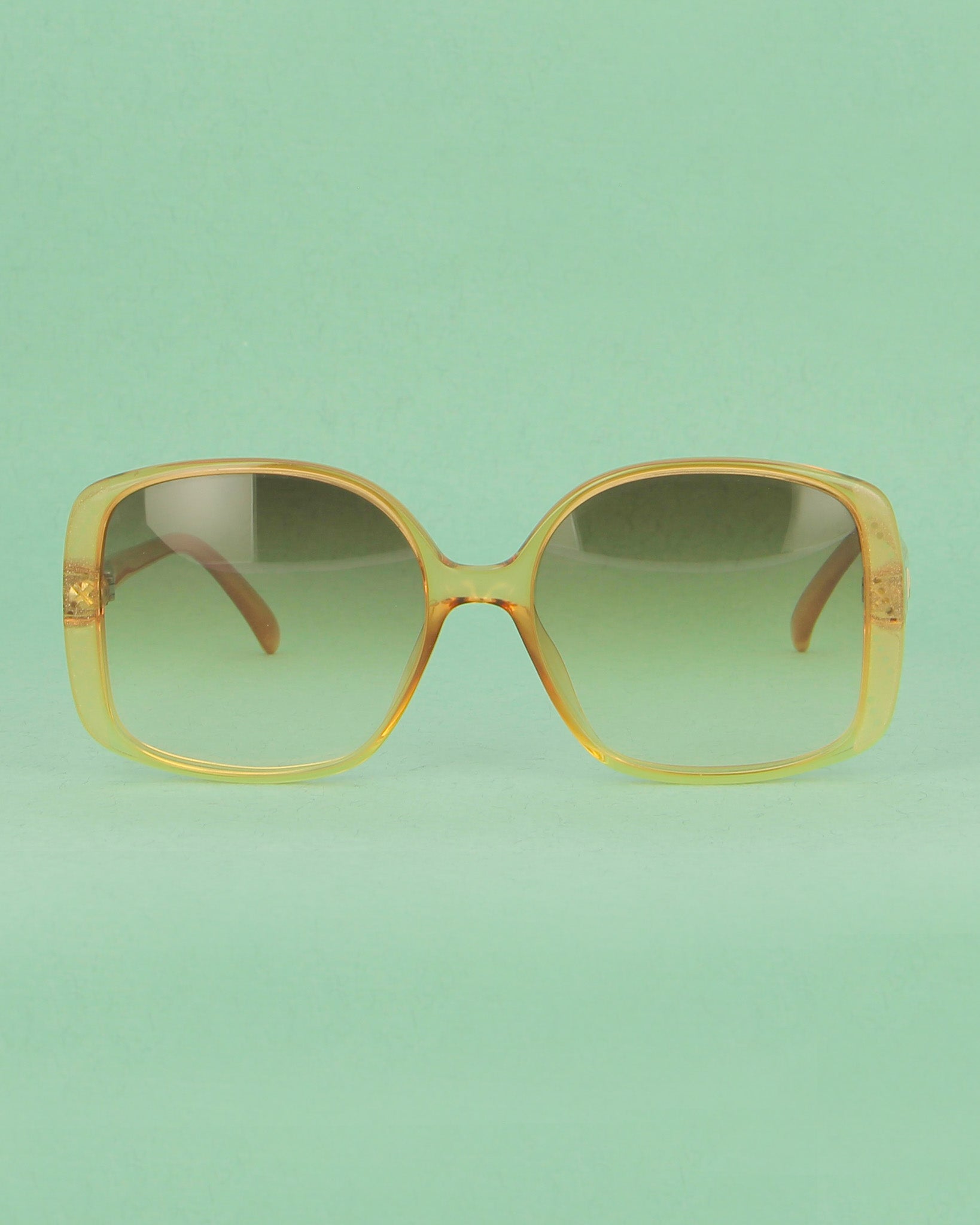 Viennaline 30 lunettes de soleil carrées miel oversize