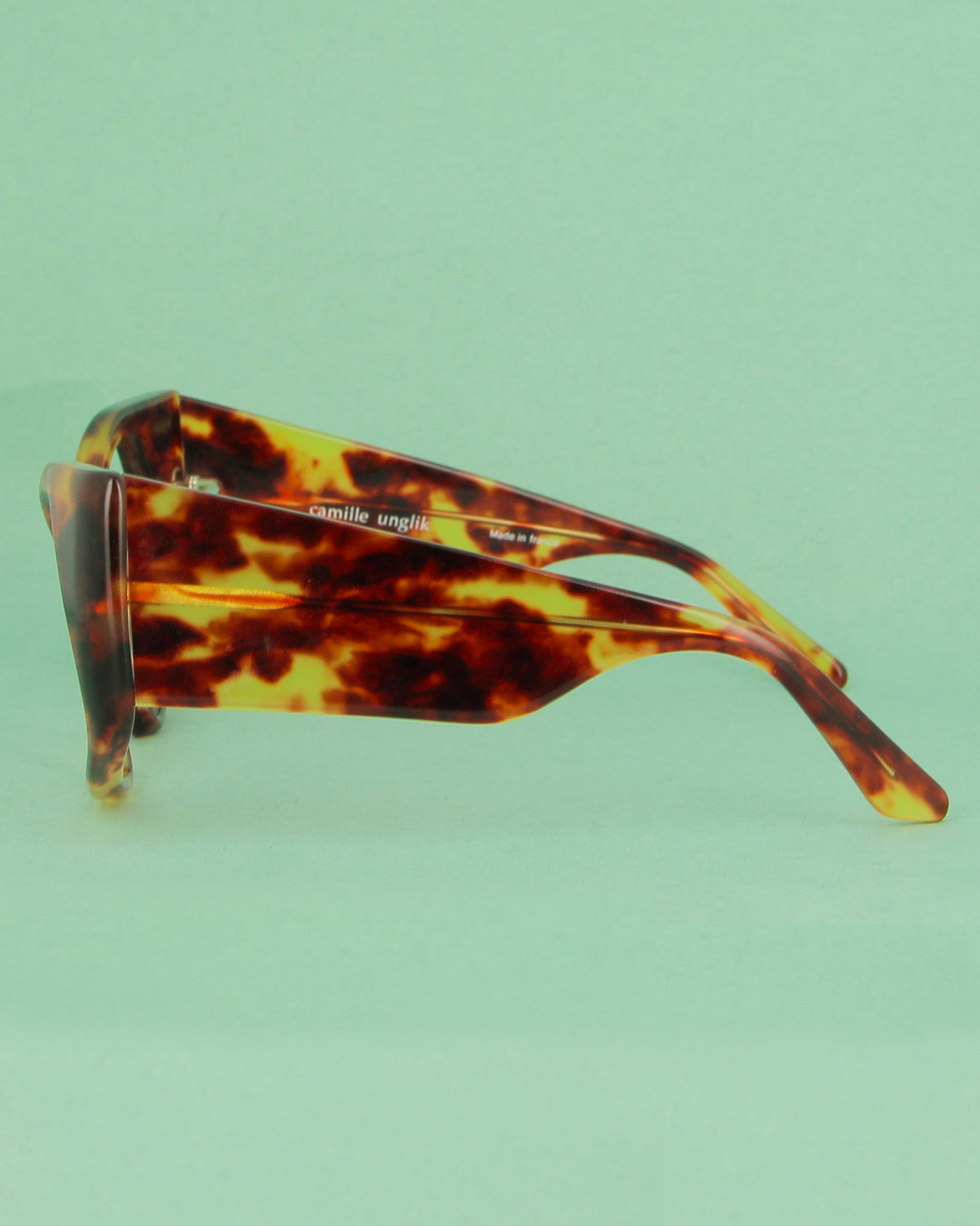 Camille Unglik Caiman lunettes de soleil papillon