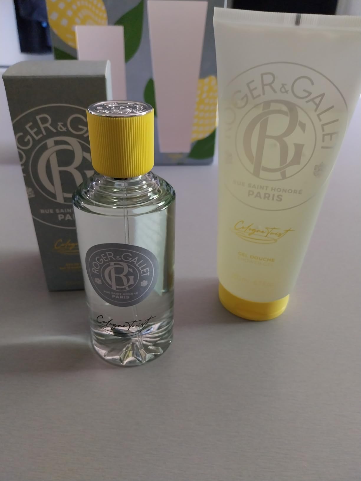 Roger Les Coffrets à offrir Cologne Twist coffret homme boisé