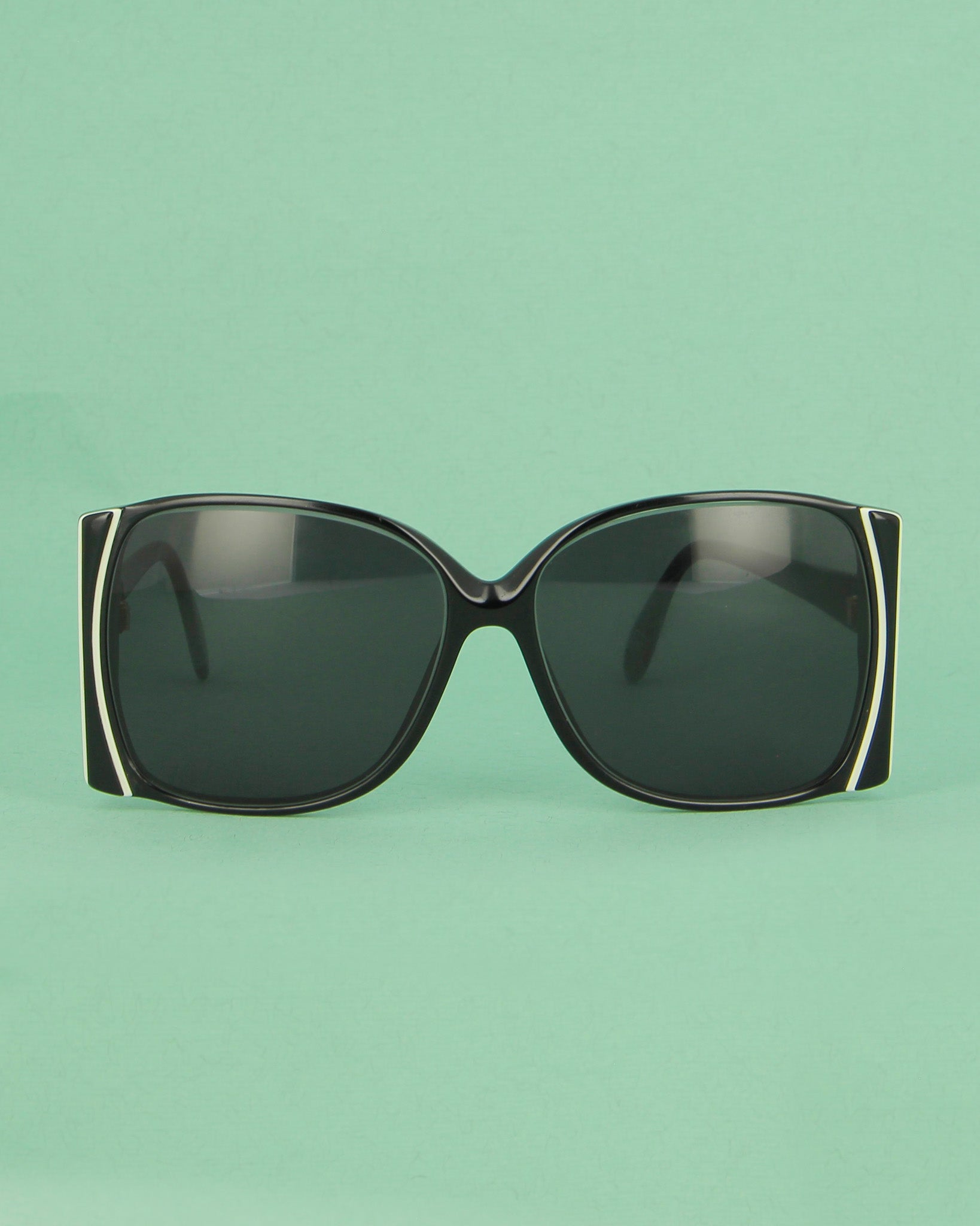 Silhouette Black lunettes de soleil noir papillon vintage